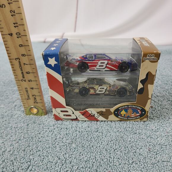 Dale Earnhardt Jr 2007 Stars & Stripes Heros 1/64 Diecast Cars Special Operators - Picture 7 of 7